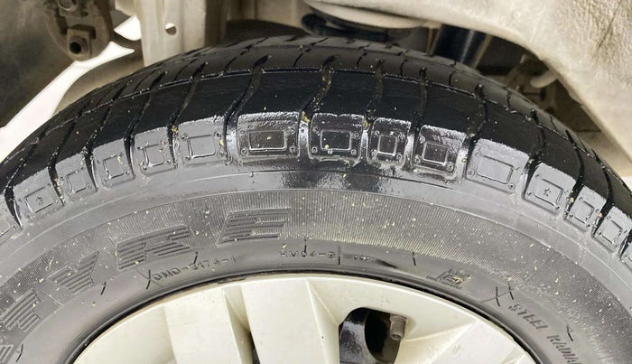 2017 Maruti Alto 800 LXI, CNG, Manual, 68,368 km, Right Rear Tyre Tread