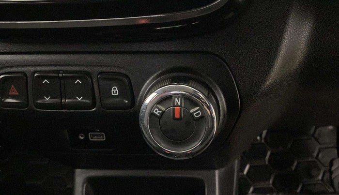 2019 Renault Kwid RXT 1.0 AMT (O), Petrol, Automatic, 34,339 km, Gear Lever