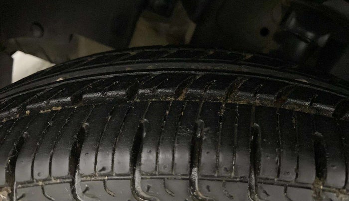 2019 Renault Kwid RXT 1.0 AMT (O), Petrol, Automatic, 34,339 km, Left Front Tyre Tread