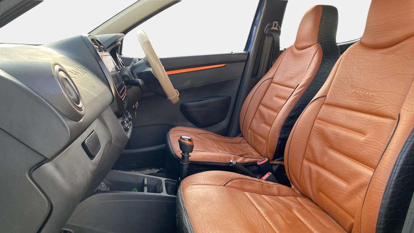 2019 Renault Kwid CLIMBER 1.0 (O), Petrol, Manual, 21,087 km, Right Side Front Door Cabin