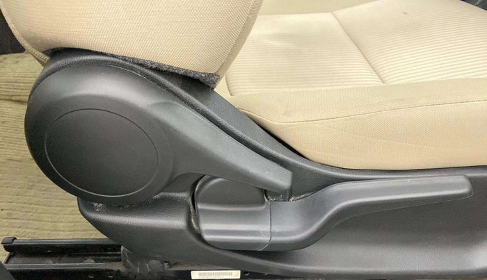2022 Honda Amaze 1.2L I-VTEC S, Petrol, Manual, 11,341 km, Driver Side Adjustment Panel