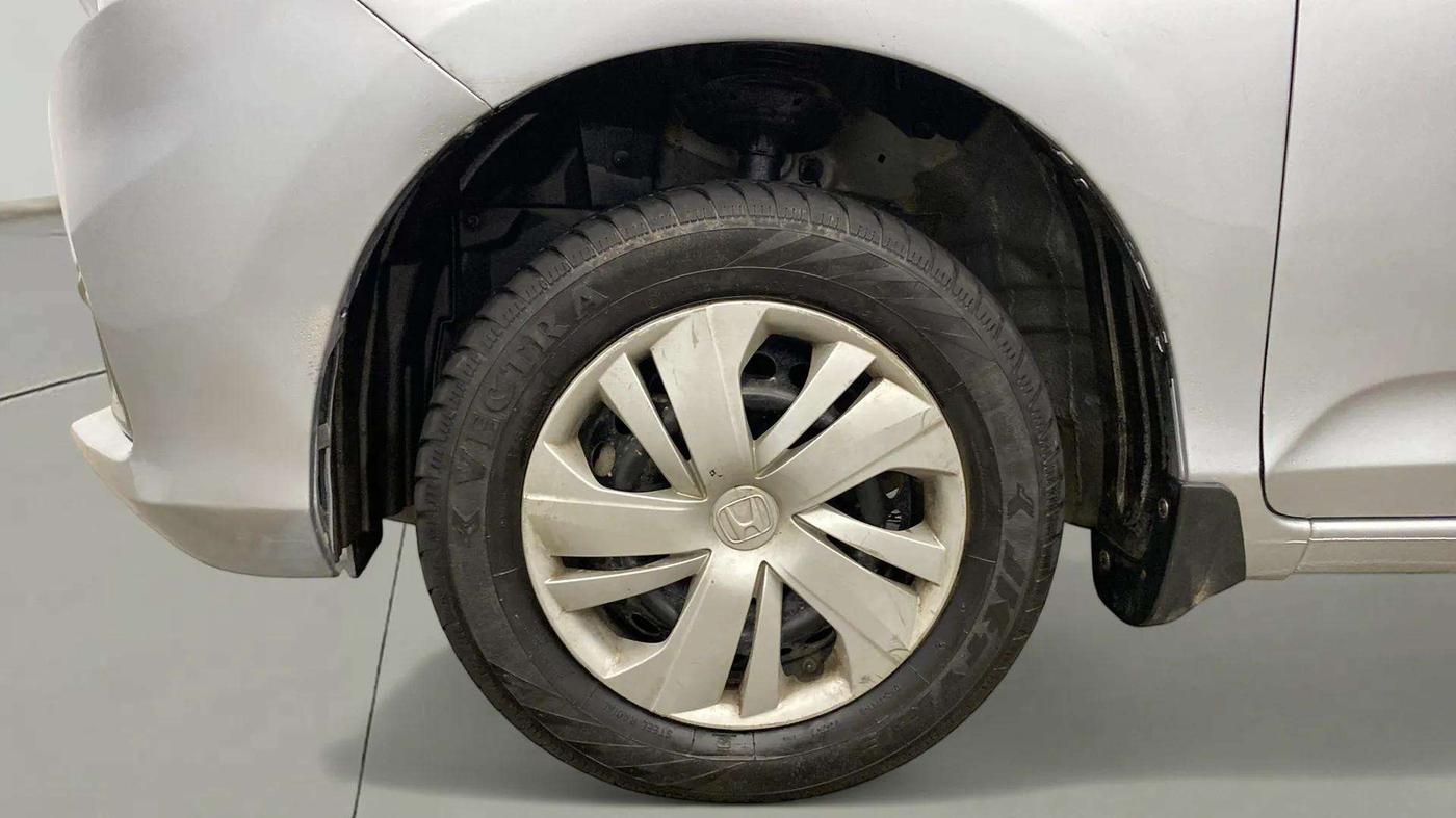 2022 Honda Amaze 1.2L I-VTEC S, Petrol, Manual, 11,679 km, Left Front Wheel