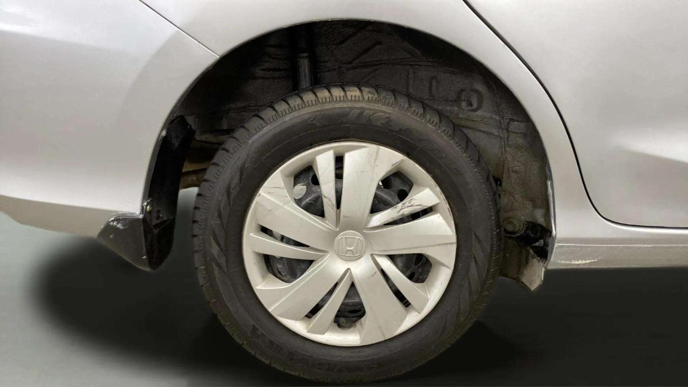 2022 Honda Amaze 1.2L I-VTEC S, Petrol, Manual, 11,679 km, Right Rear Wheel