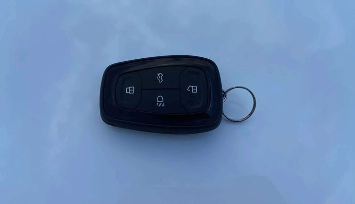 2023 Tata TIAGO NRG XZ AMT, Petrol, Automatic, 10,435 km, Key Close Up