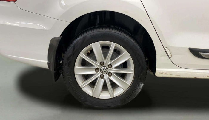 2017 Volkswagen Vento HIGHLINE PETROL AT, Petrol, Automatic, 84,445 km, Right Rear Wheel