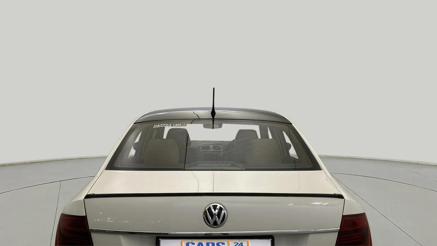 2017 Volkswagen Vento HIGHLINE PETROL AT, Petrol, Automatic, 84,496 km, Rear Windshield
