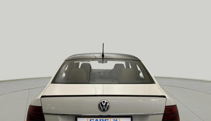 2017 Volkswagen Vento HIGHLINE PETROL AT, Petrol, Automatic, 84,445 km, Rear Windshield