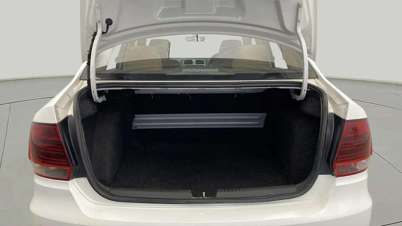 2017 Volkswagen Vento HIGHLINE PETROL AT, Petrol, Automatic, 84,496 km, Boot Open Zoomed View