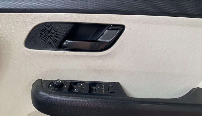 2021 Tata ALTROZ XT PETROL, Petrol, Manual, 88,538 km, Driver Side Door Panels Control