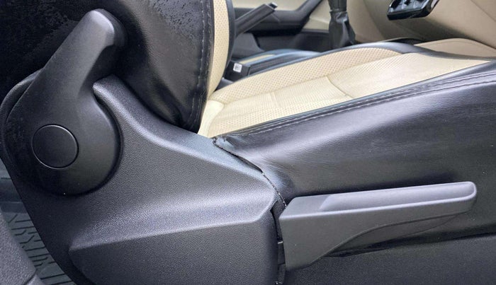 2022 Skoda SLAVIA ACTIVE 1.0L TSI MT, Petrol, Manual, 66,758 km, Driver Side Adjustment Panel