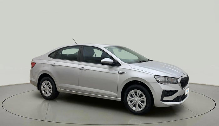 2022 Skoda SLAVIA ACTIVE 1.0L TSI MT, Petrol, Manual, 66,758 km, Right Front Diagonal