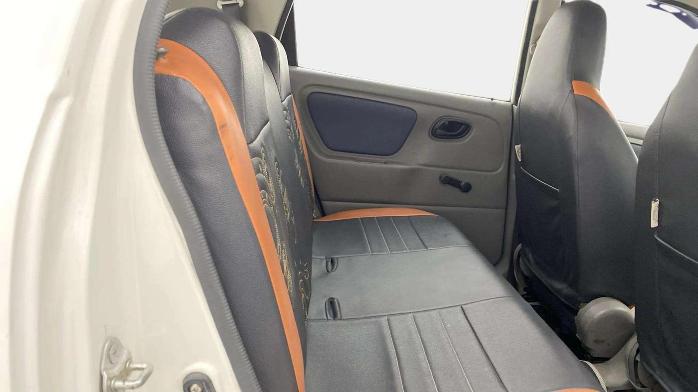 2014 Maruti Alto K10 VXI, CNG, Manual, 75,423 km, Right Side Rear Door Cabin