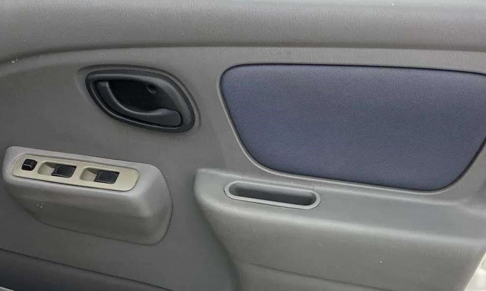 2014 Maruti Alto K10 VXI, CNG, Manual, 75,423 km, Driver Side Door Panels Control