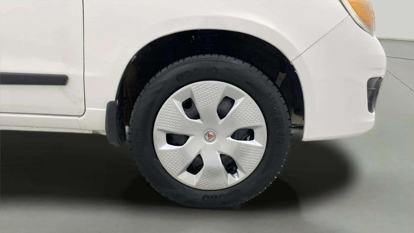 2014 Maruti Alto K10 VXI, CNG, Manual, 75,423 km, Right Front Wheel