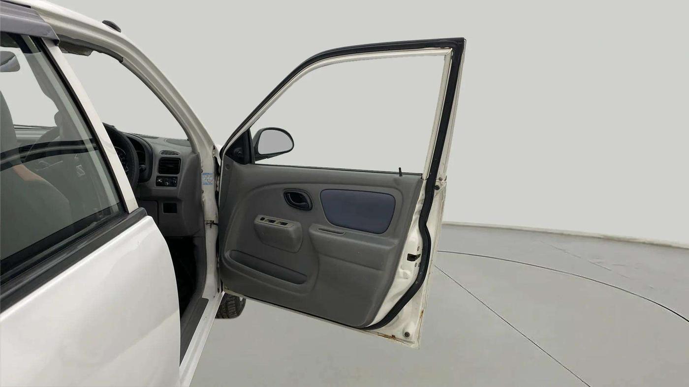 2014 Maruti Alto K10 VXI, CNG, Manual, 75,423 km, RHS Rear Door