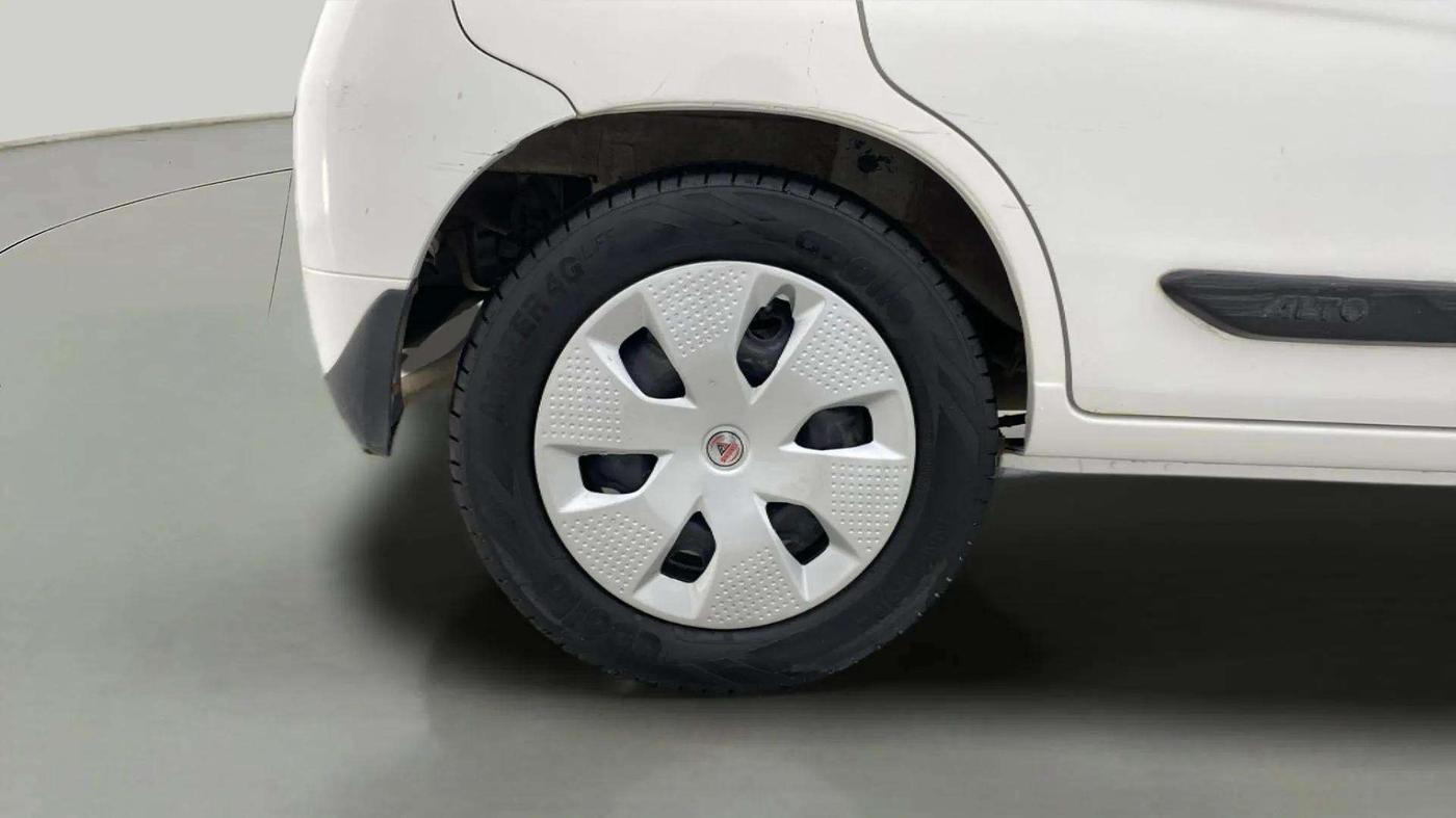 2014 Maruti Alto K10 VXI, CNG, Manual, 75,423 km, Right Rear Wheel