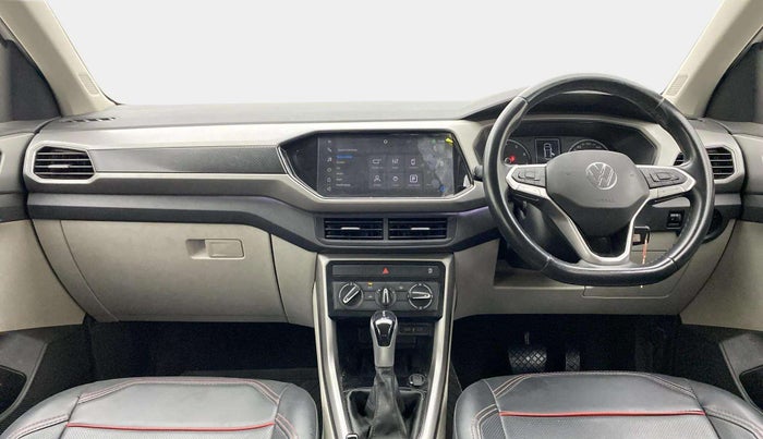 2022 Volkswagen TAIGUN HIGHLINE 1.0 TSI AT, Petrol, Automatic, 30,490 km, Dashboard
