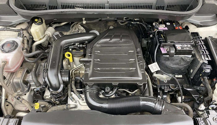 2022 Volkswagen TAIGUN HIGHLINE 1.0 TSI AT, Petrol, Automatic, 30,490 km, Engine View