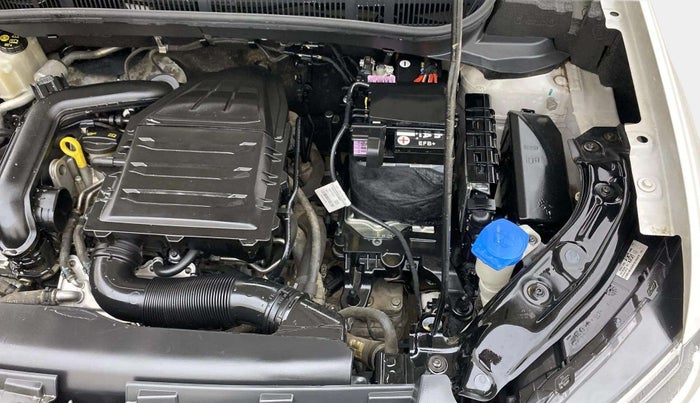 2022 Volkswagen TAIGUN HIGHLINE 1.0 TSI AT, Petrol, Automatic, 30,490 km, Engine View - Left