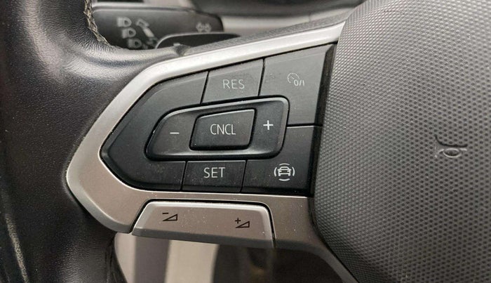 2022 Volkswagen TAIGUN HIGHLINE 1.0 TSI AT, Petrol, Automatic, 30,490 km, Adaptive Cruise Control