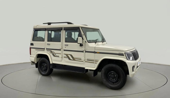 2020 Mahindra Bolero B6 (O), Diesel, Manual, 28,208 km, Right Front Diagonal
