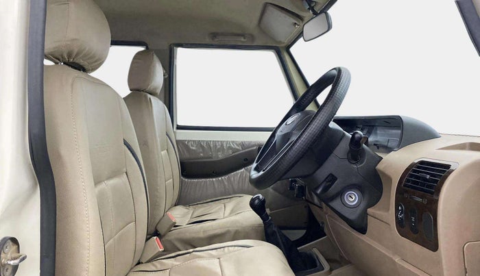 2020 Mahindra Bolero B6 (O), Diesel, Manual, 28,208 km, Right Side Front Door Cabin