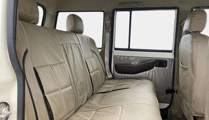 2020 Mahindra Bolero B6 (O), Diesel, Manual, 28,208 km, Right Side Rear Door Cabin