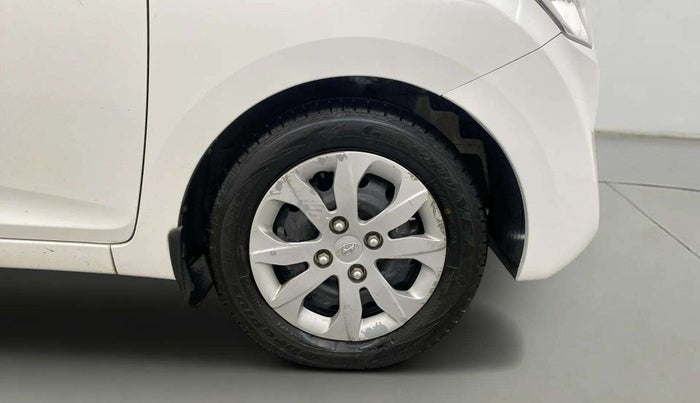 2017 Hyundai Eon MAGNA +, Petrol, Manual, 35,324 km, Right Front Wheel
