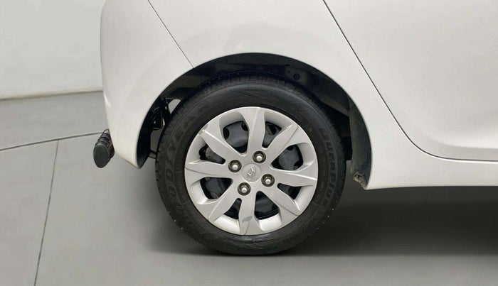 2017 Hyundai Eon MAGNA +, Petrol, Manual, 35,324 km, Right Rear Wheel