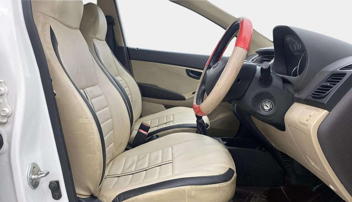 2017 Hyundai Eon MAGNA +, Petrol, Manual, 35,324 km, Right Side Front Door Cabin