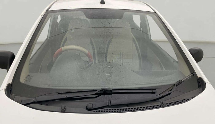 2017 Hyundai Eon MAGNA +, Petrol, Manual, 35,324 km, Front Windshield