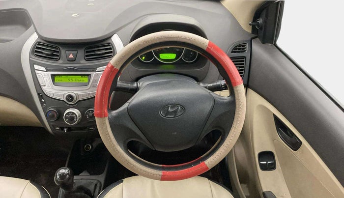2017 Hyundai Eon MAGNA +, Petrol, Manual, 35,324 km, Steering Wheel Close Up