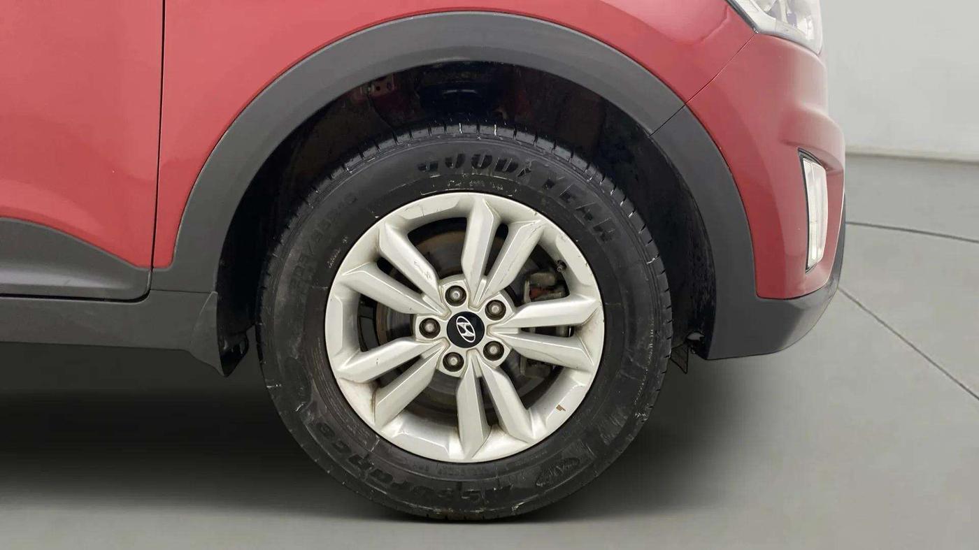 2017 Hyundai Creta SX PLUS 1.6 PETROL, Petrol, Manual, 75,124 km, Right Front Wheel