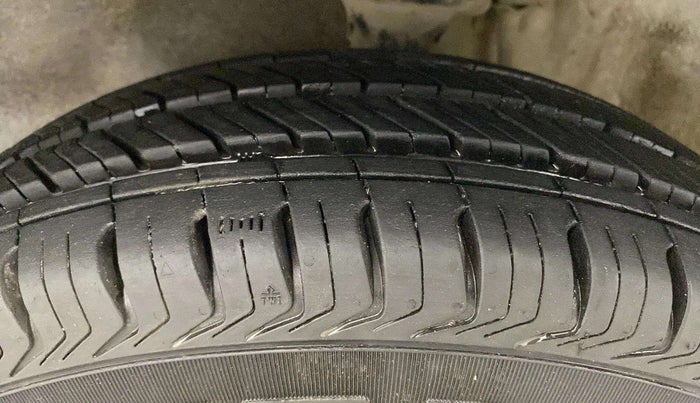 2013 Maruti Alto 800 LXI, Petrol, Manual, 37,790 km, Left Front Tyre Tread