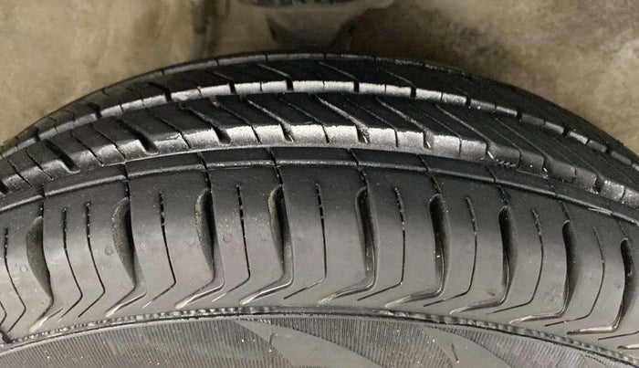 2013 Maruti Alto 800 LXI, Petrol, Manual, 37,790 km, Right Front Tyre Tread