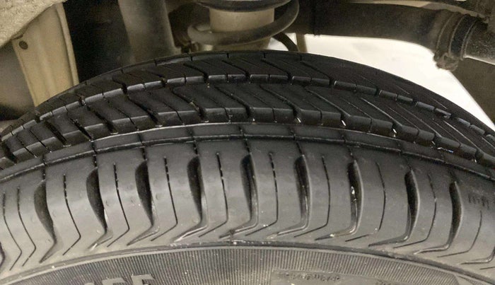 2013 Maruti Alto 800 LXI, Petrol, Manual, 37,790 km, Left Rear Tyre Tread