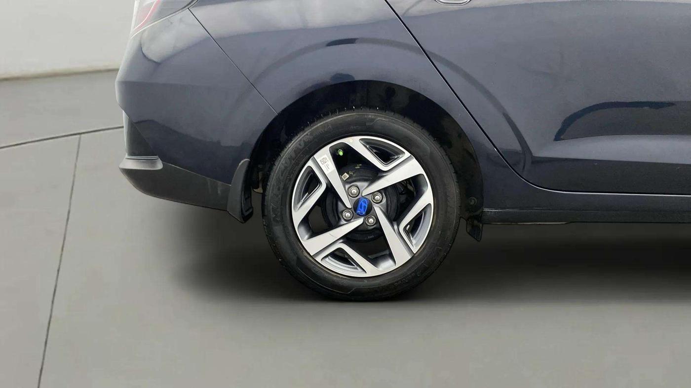 2024 Hyundai AURA SX 1.2, Petrol, Manual, 10,003 km, Right Rear Wheel