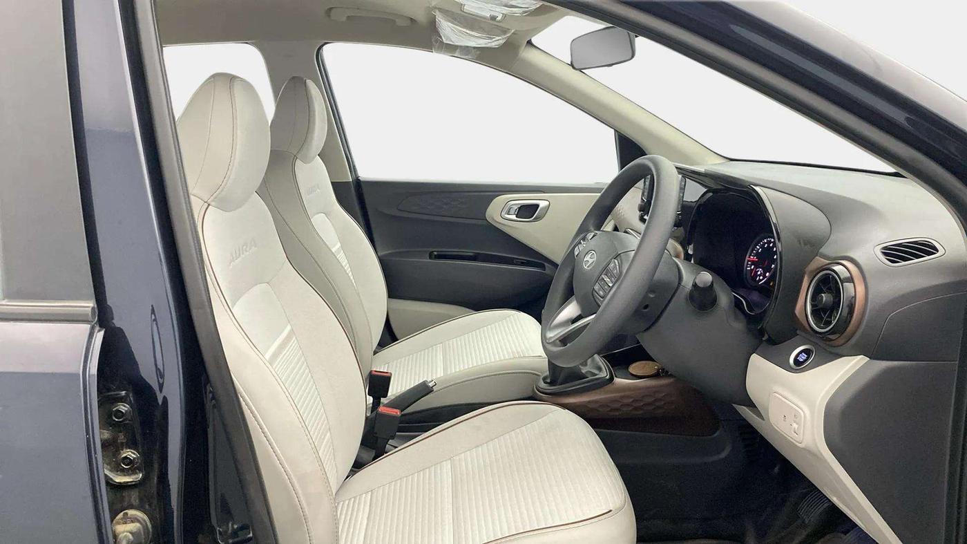 2024 Hyundai AURA SX 1.2, Petrol, Manual, 10,003 km, Right Side Front Door Cabin