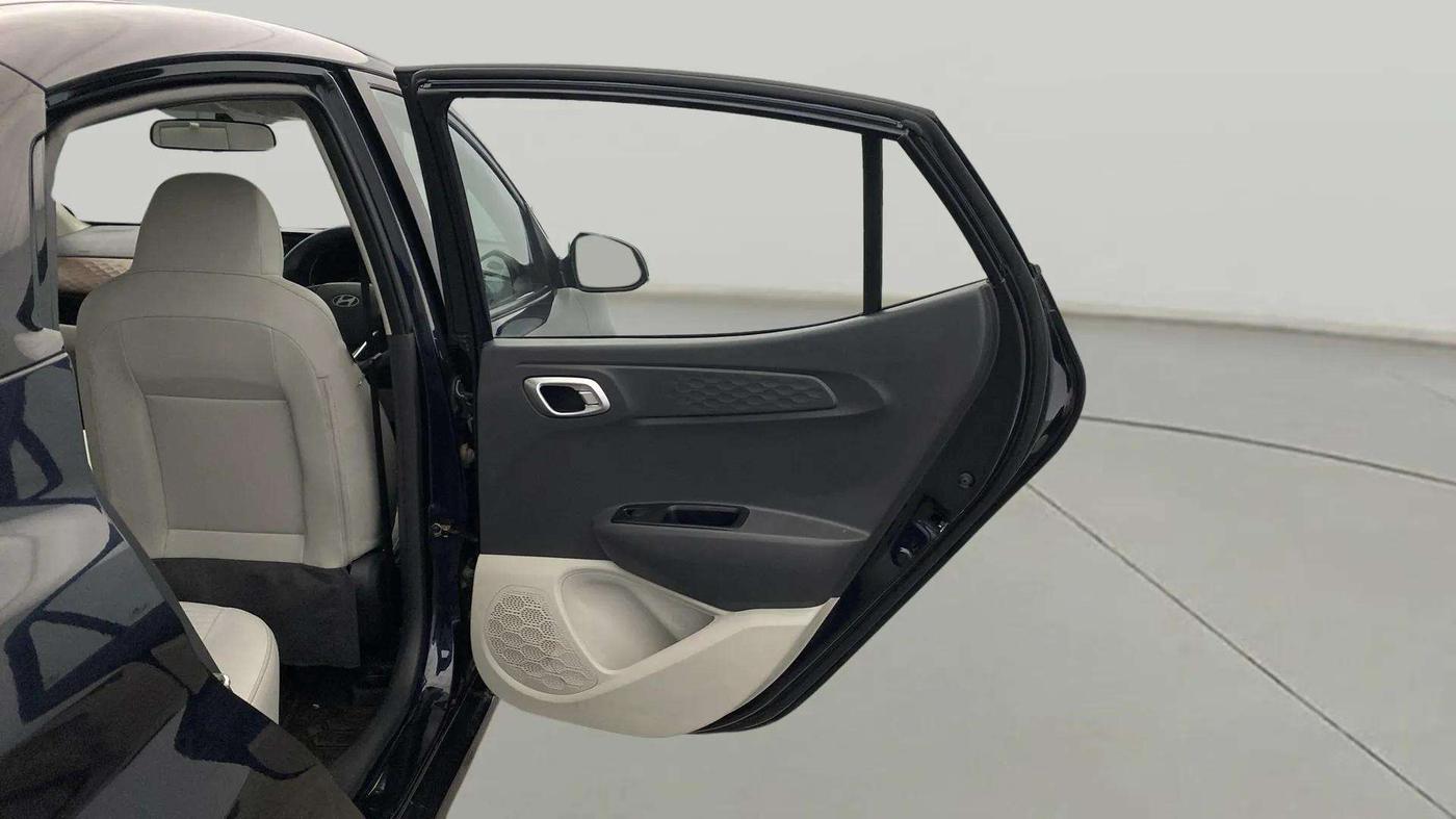 2024 Hyundai AURA SX 1.2, Petrol, Manual, 10,003 km, RHS Rear Door