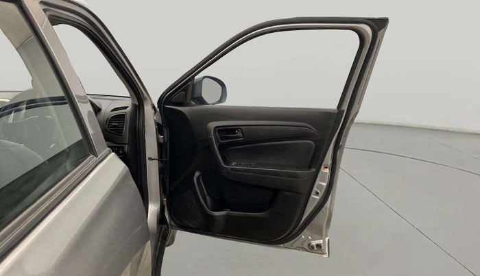 2021 Maruti Vitara Brezza LXI, Petrol, Manual, 60,165 km, RHS Front Door