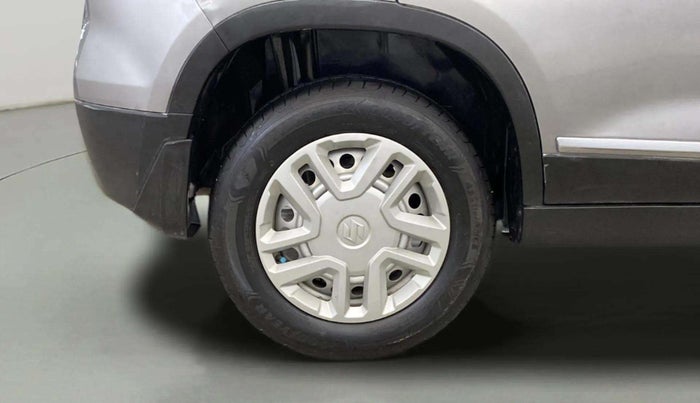 2021 Maruti Vitara Brezza LXI, Petrol, Manual, 60,165 km, Right Rear Wheel