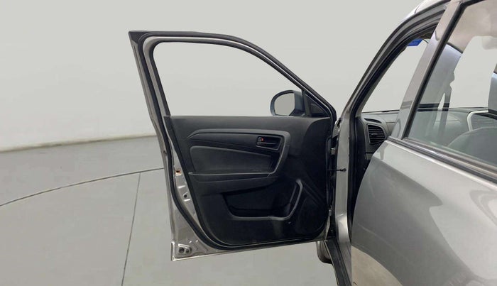 2021 Maruti Vitara Brezza LXI, Petrol, Manual, 60,165 km, LHS Front Door