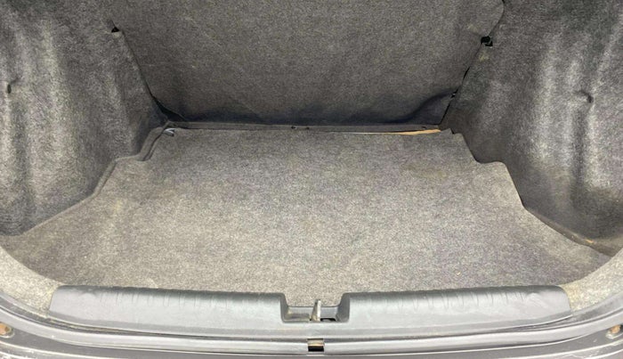 2015 Honda Amaze 1.2L I-VTEC SX, Petrol, Manual, 77,082 km, Boot Inside