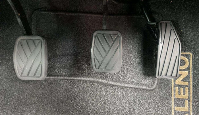 2016 Maruti Baleno ZETA PETROL 1.2, Petrol, Manual, 47,542 km, Pedals