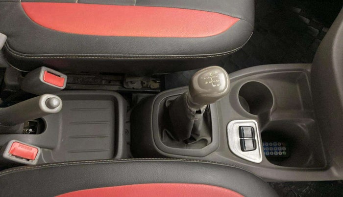 2016 Datsun Redi Go S, Petrol, Manual, 73,620 km, Gear Lever
