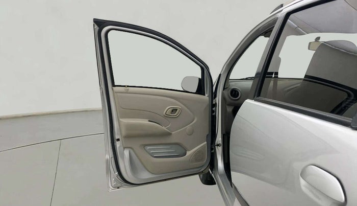 2016 Datsun Redi Go S, Petrol, Manual, 73,620 km, LHS Front Door