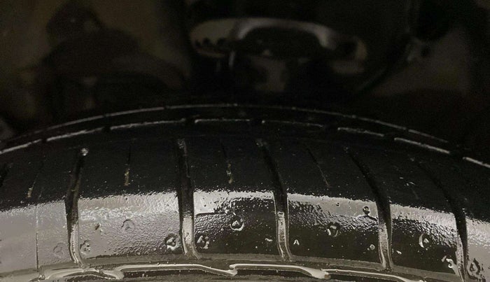 2020 KIA SELTOS HTX IVT 1.5 PETROL, Petrol, Automatic, 33,308 km, Left Front Tyre Tread