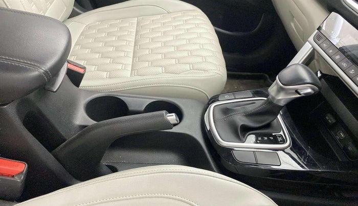 2020 KIA SELTOS HTX IVT 1.5 PETROL, Petrol, Automatic, 33,308 km, Gear Lever