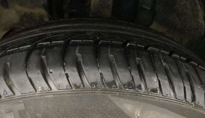 2022 Tata TIGOR XZ PLUS CNG, CNG, Manual, 46,065 km, Left Front Tyre Tread