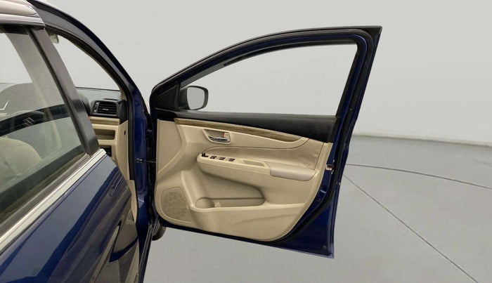 2019 Maruti Ciaz SIGMA 1.5 SHVS MT  PETROL, Petrol, Manual, 21,737 km, RHS Front Door